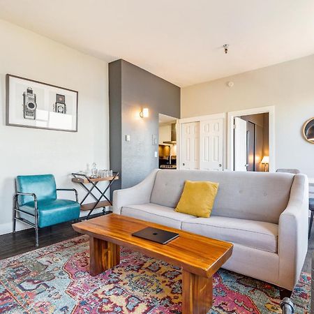 Oxford Apartment By At Mine Hospitality Seattle Zewnętrze zdjęcie
