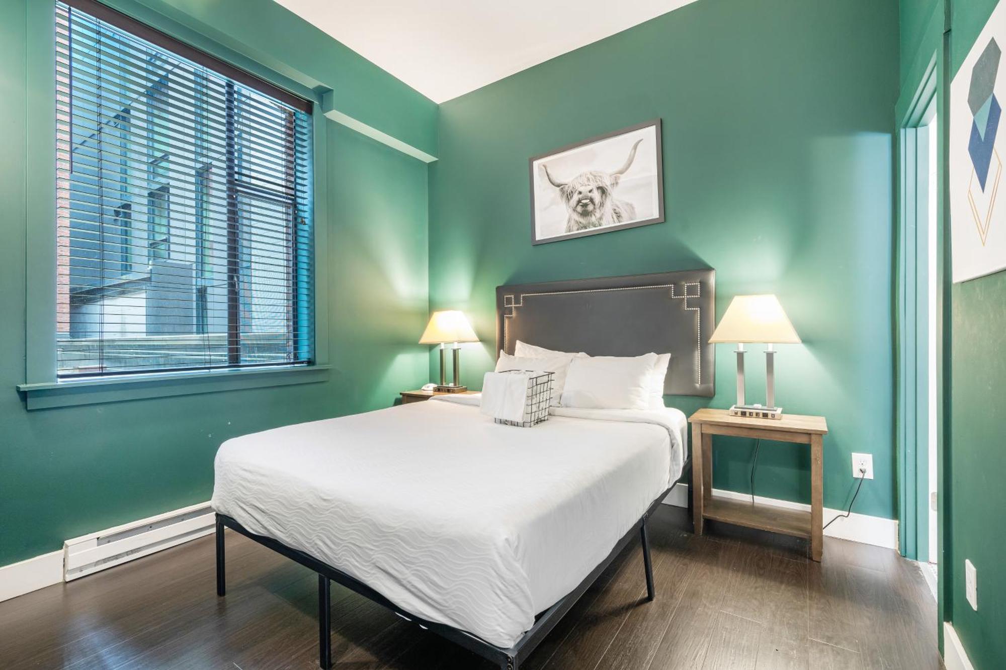 Oxford Apartment By At Mine Hospitality Seattle Zewnętrze zdjęcie