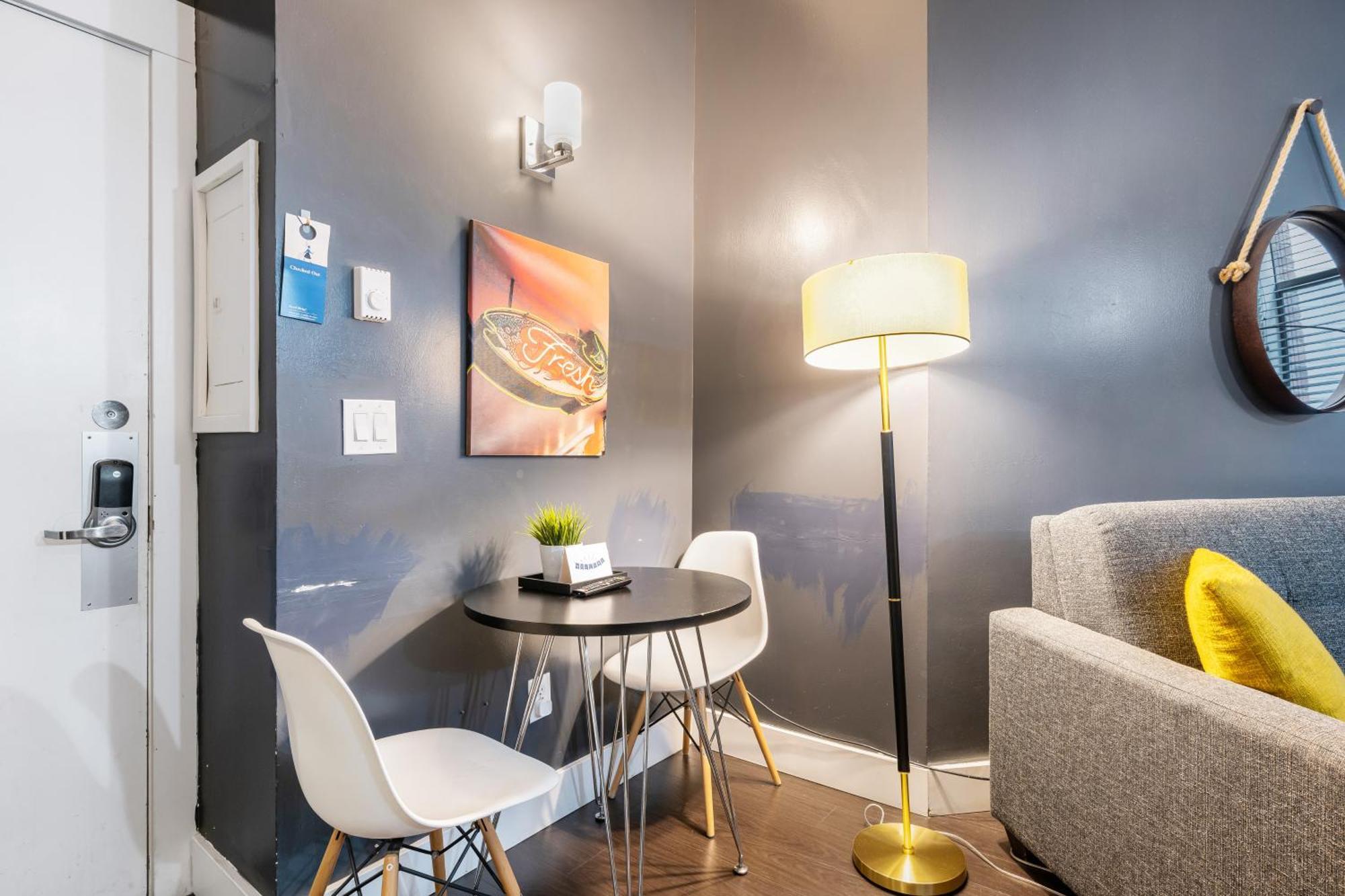 Oxford Apartment By At Mine Hospitality Seattle Zewnętrze zdjęcie
