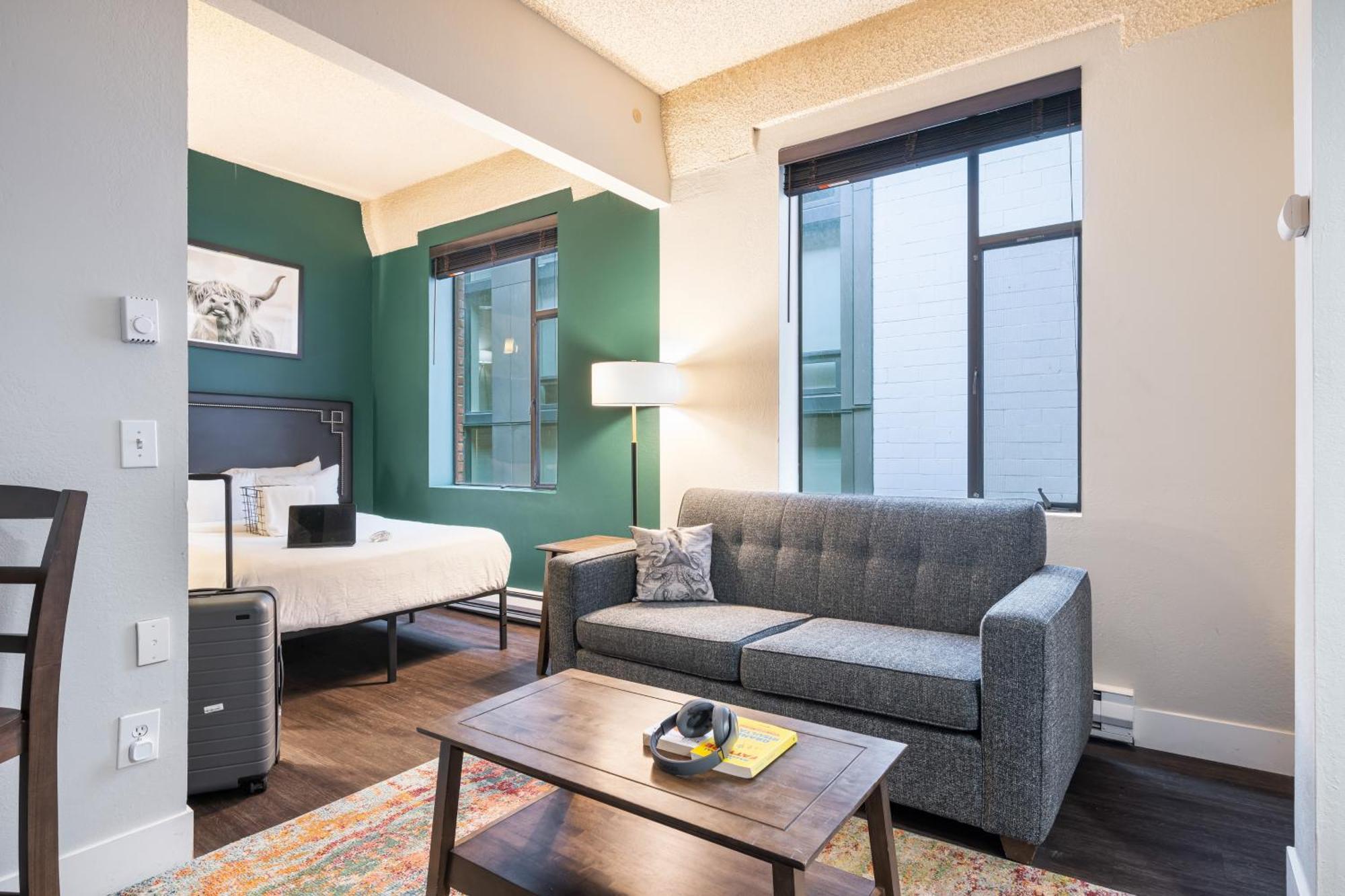 Oxford Apartment By At Mine Hospitality Seattle Zewnętrze zdjęcie