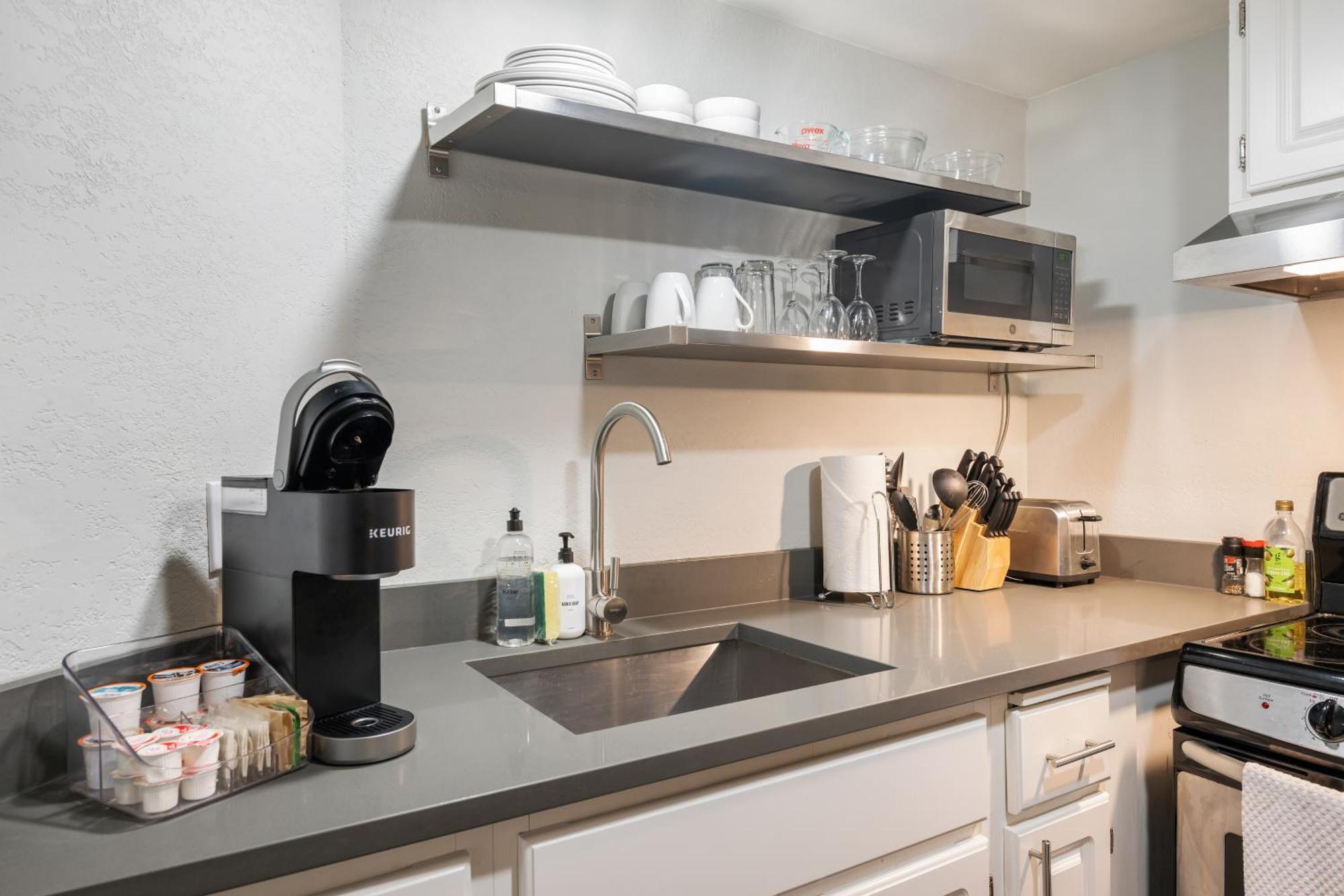 Oxford Apartment By At Mine Hospitality Seattle Zewnętrze zdjęcie