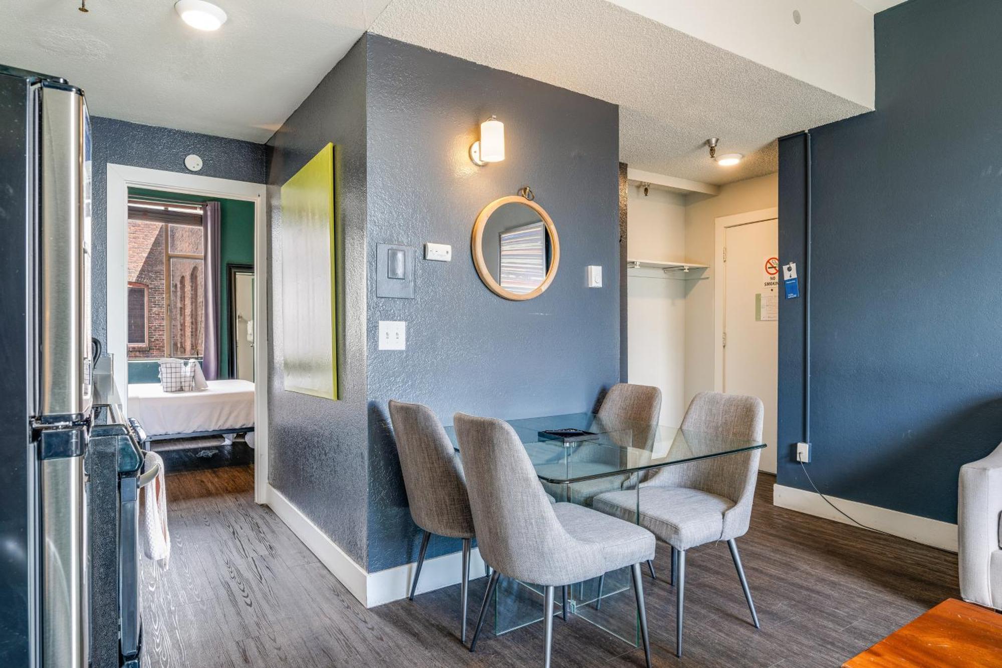 Oxford Apartment By At Mine Hospitality Seattle Zewnętrze zdjęcie