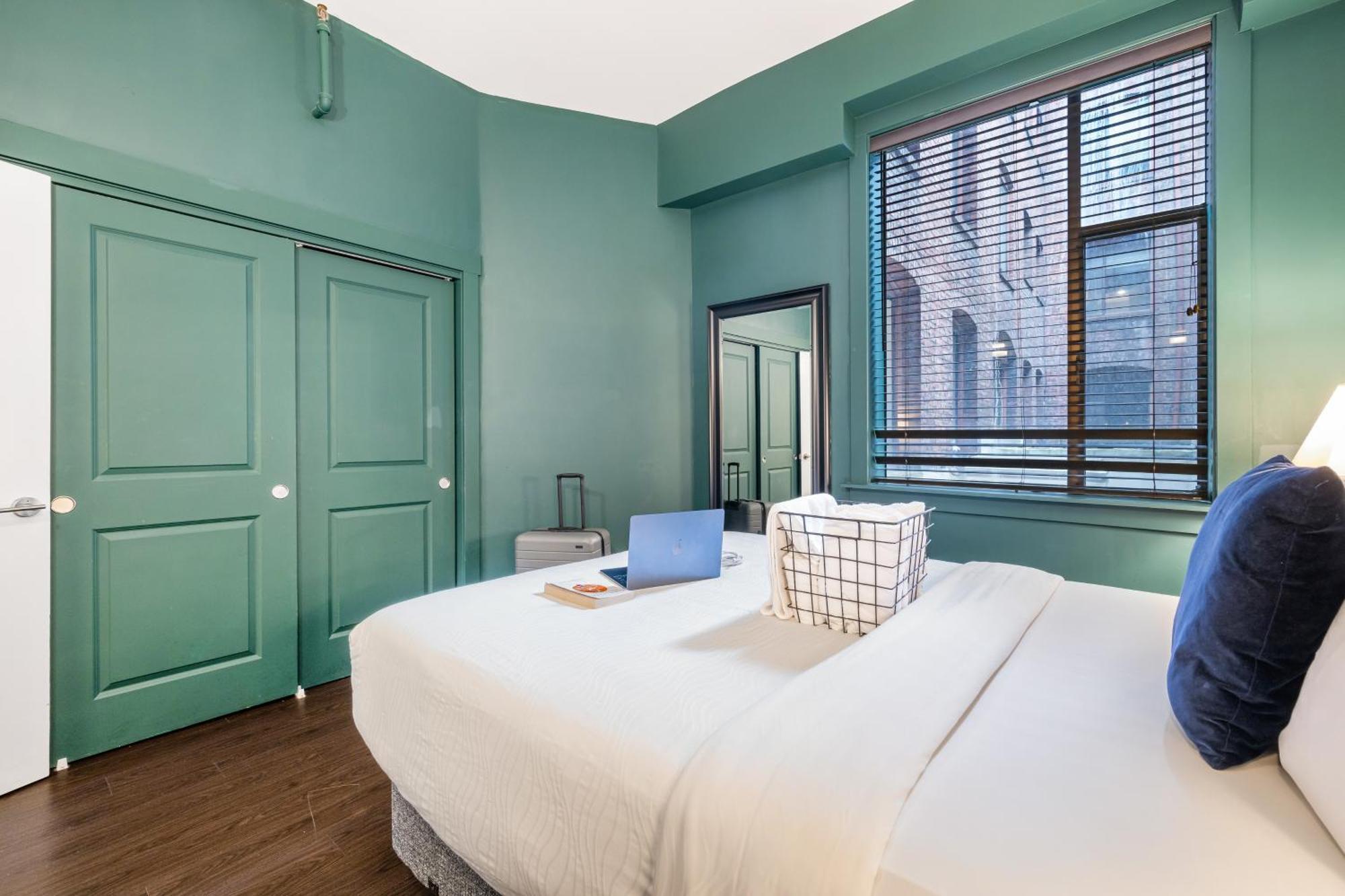 Oxford Apartment By At Mine Hospitality Seattle Zewnętrze zdjęcie