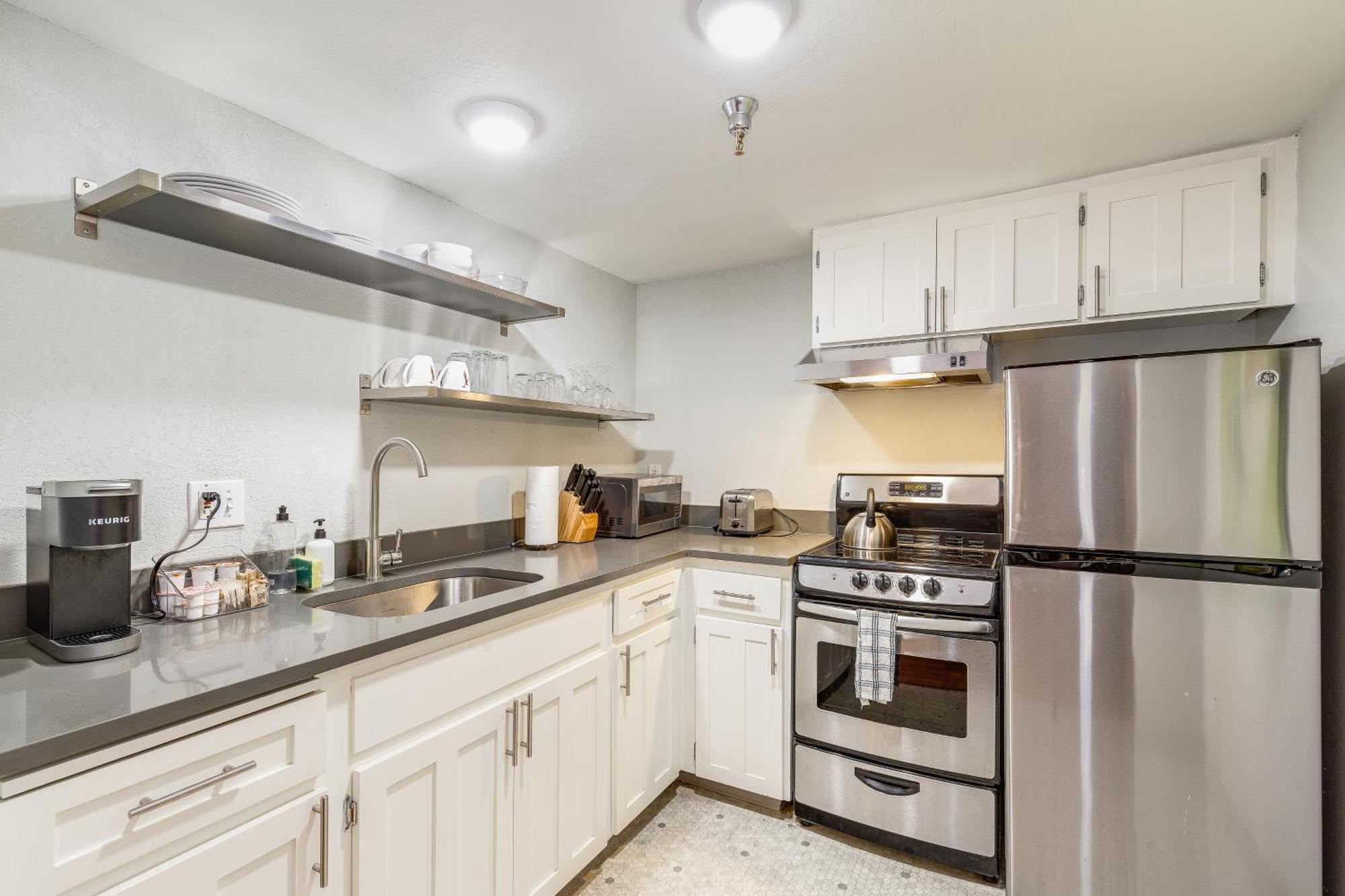 Oxford Apartment By At Mine Hospitality Seattle Zewnętrze zdjęcie